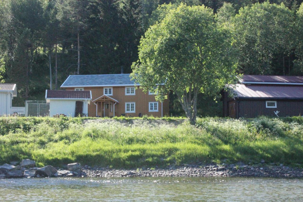 Вилла Bakarstuo, Utpa Neset Trofors Экстерьер фото